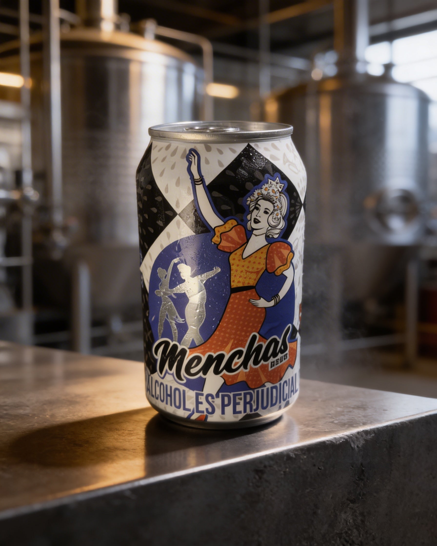 Sweet Stout artesanal con notas de café y chocolate, ideal para maridar con helado de vainilla, torta tres leches, fresas con crema y carnes ahumadas.